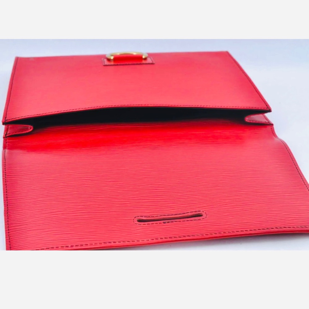 ❤️🔥Auth Louis Vuitton Red Clutch Bag /Shoulder bag converted - Picture 6 of 17